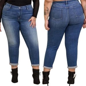 Torrid Boyfriend Straight Vintage Stretch Mid-rise Jean 28 Regular NWT